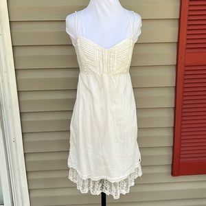 Elegant White Mini Dress